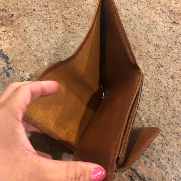 ❌SOLD❌Authentic Louis Vuitton Porte Elise wallet - Picture 6 of 8